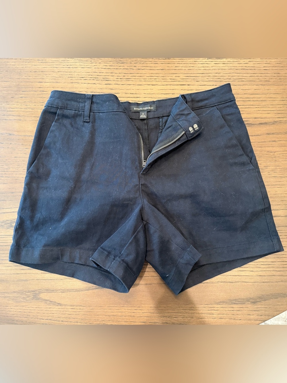 Banana Republic Black Women’s Chino Shorts